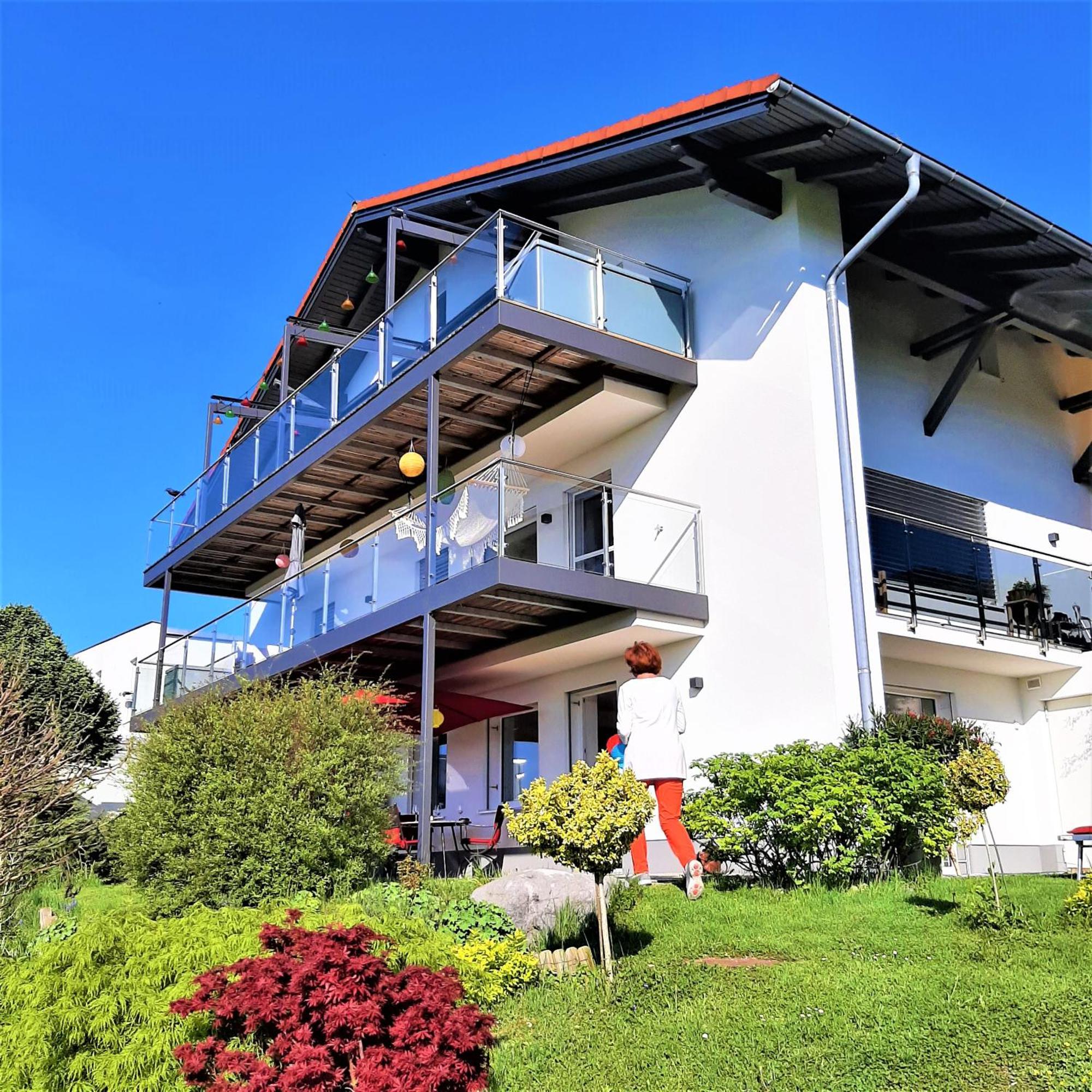 Haus Am Weinberg Daire Seekirchen am Wallersee Dış mekan fotoğraf